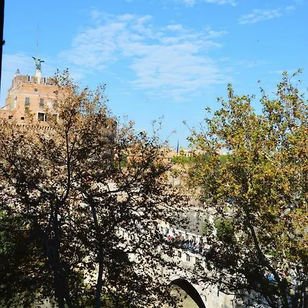 Una Finestra Su Castel Sant'Angelo Rome Exterior photo